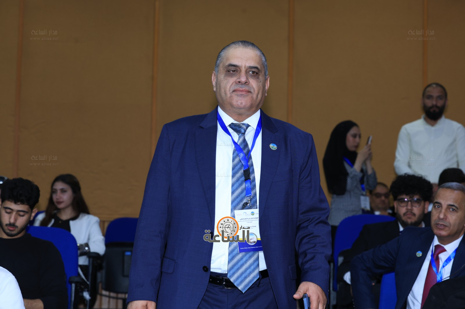 Madar Al-Saa Images 0.2940188852992449