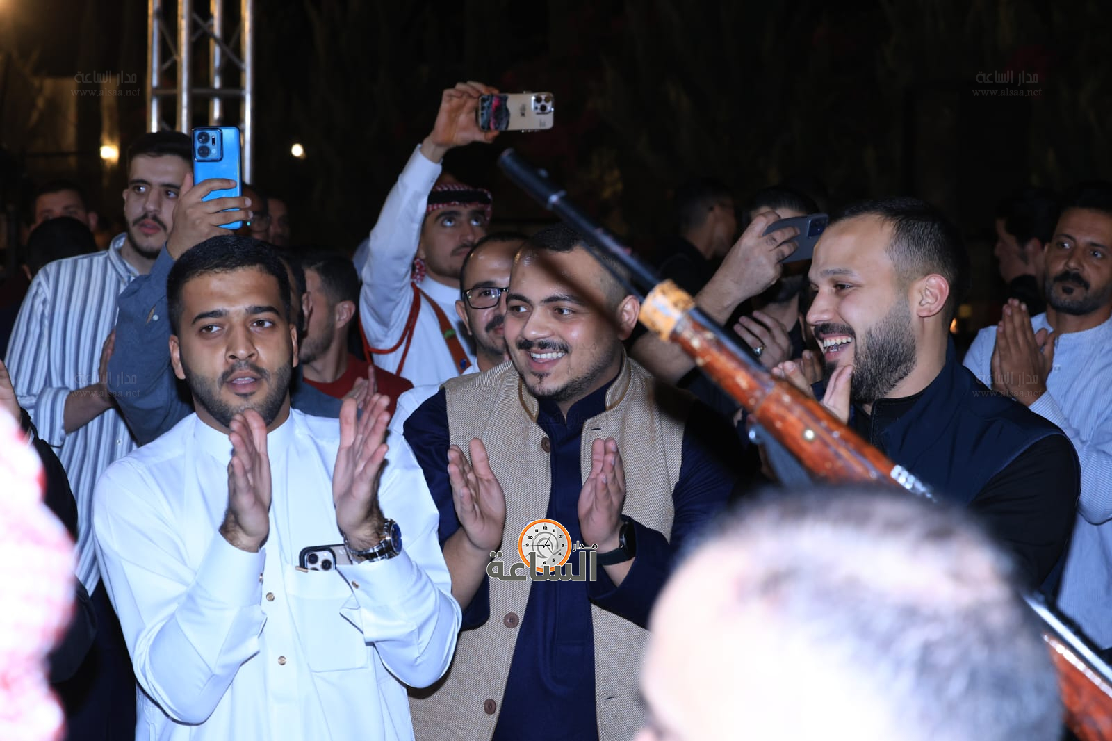 Madar Al-Saa Images 0.3335767023715479