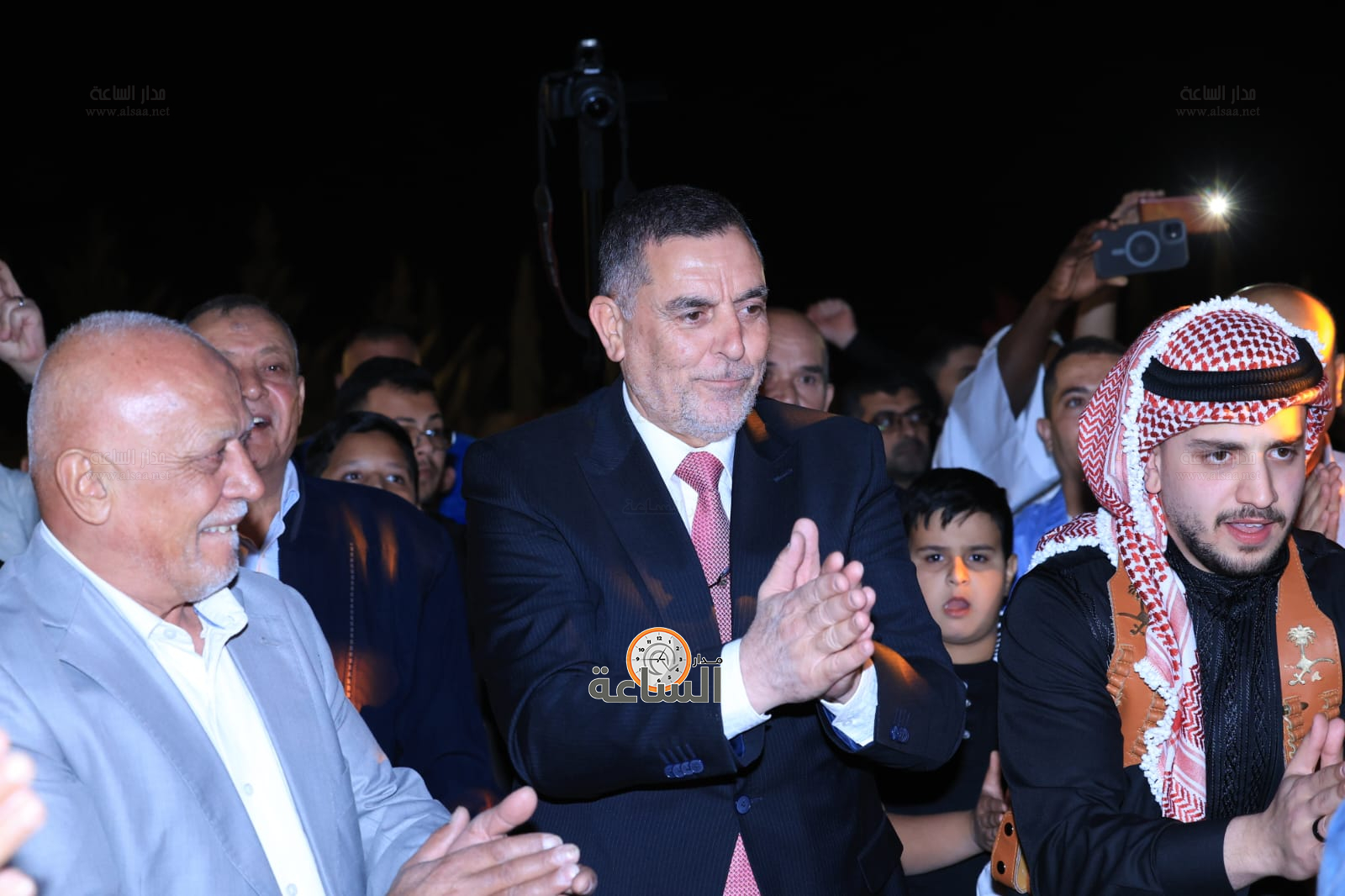 Madar Al-Saa Images 0.7882702556922863