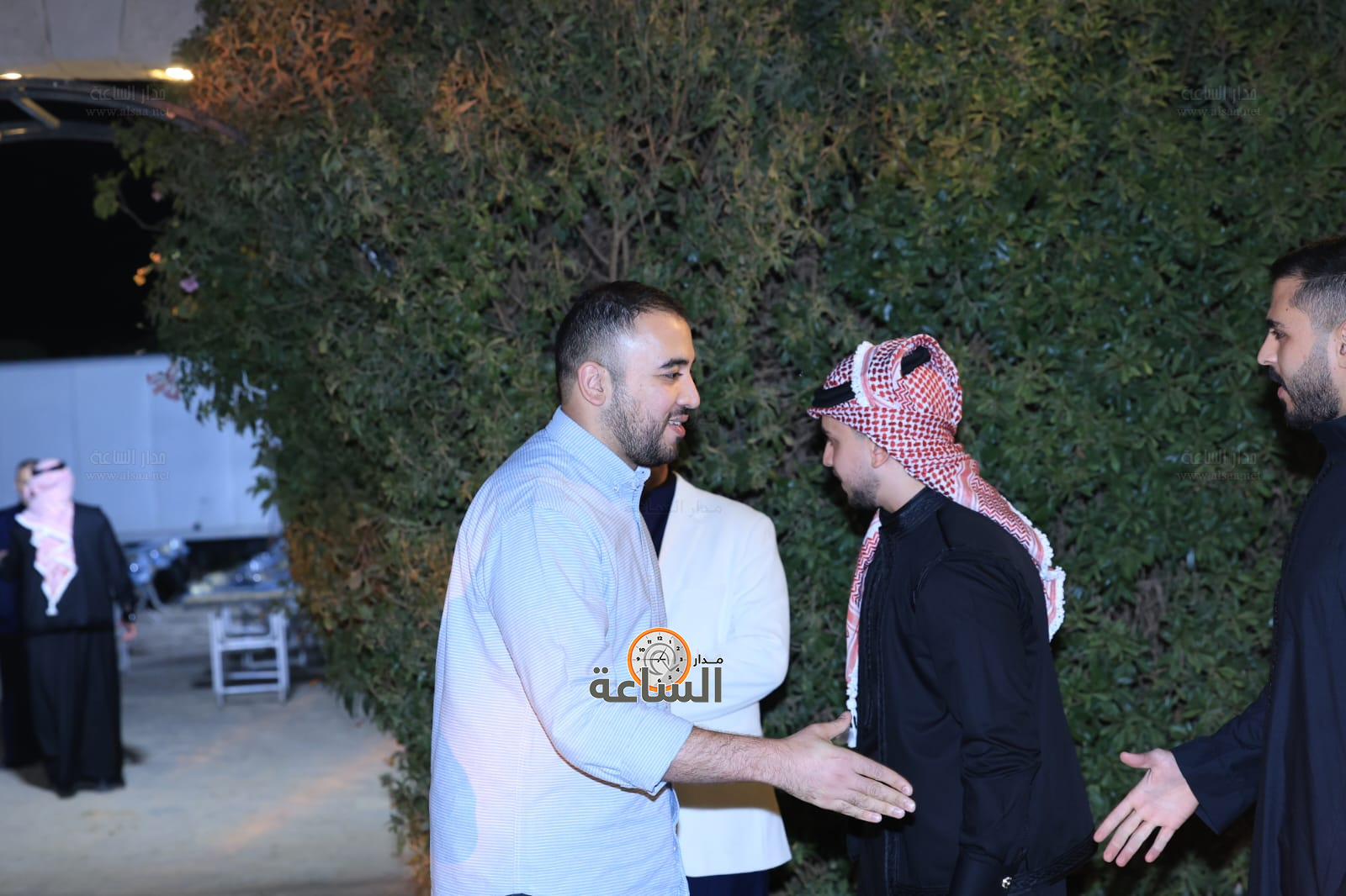 Madar Al-Saa Images 0.4272806839632274