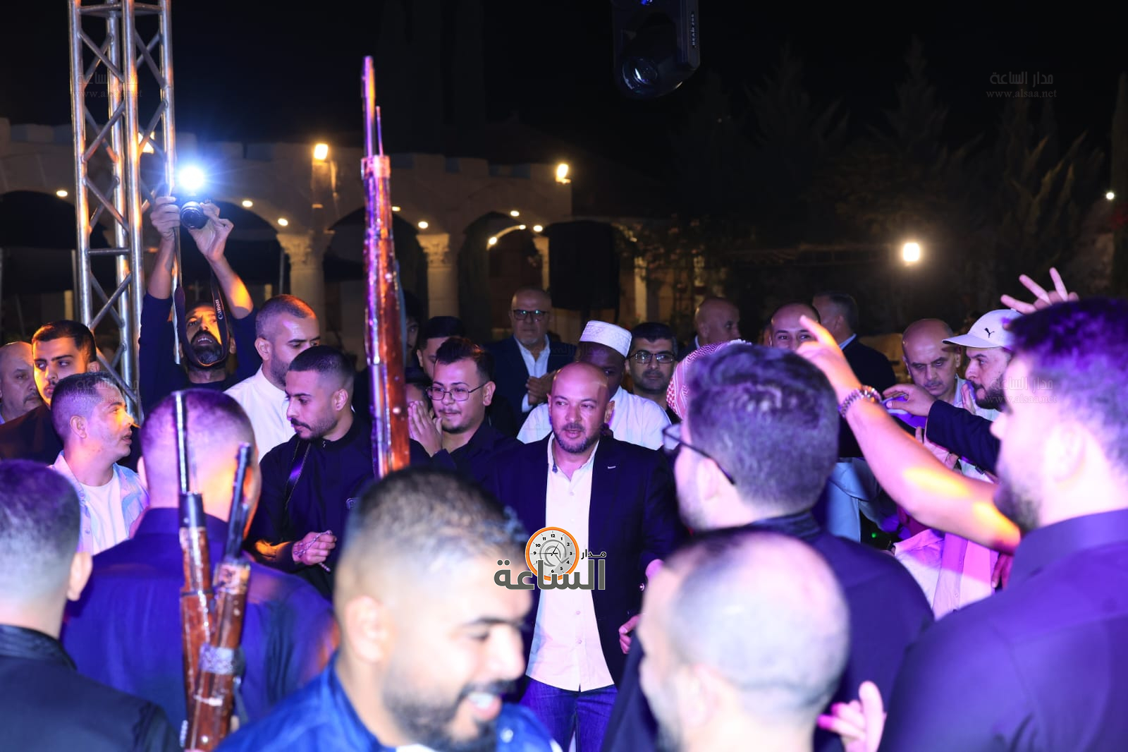 Madar Al-Saa Images 0.5851472270957946