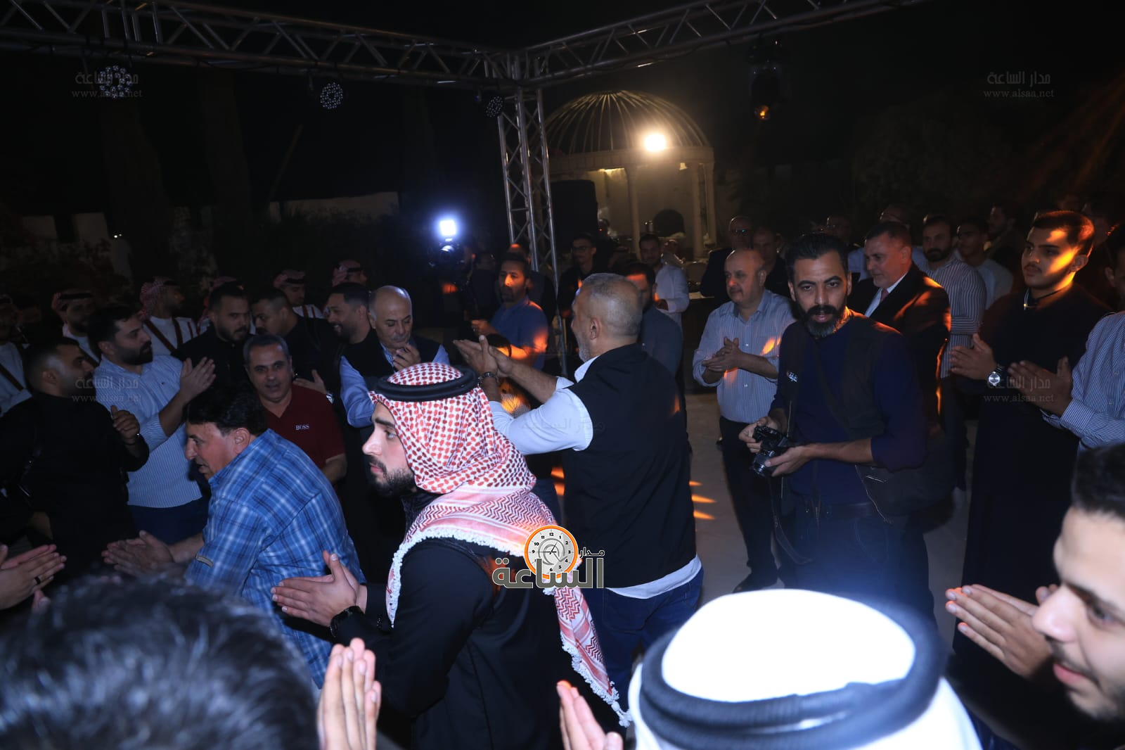 Madar Al-Saa Images 0.7397242229753548