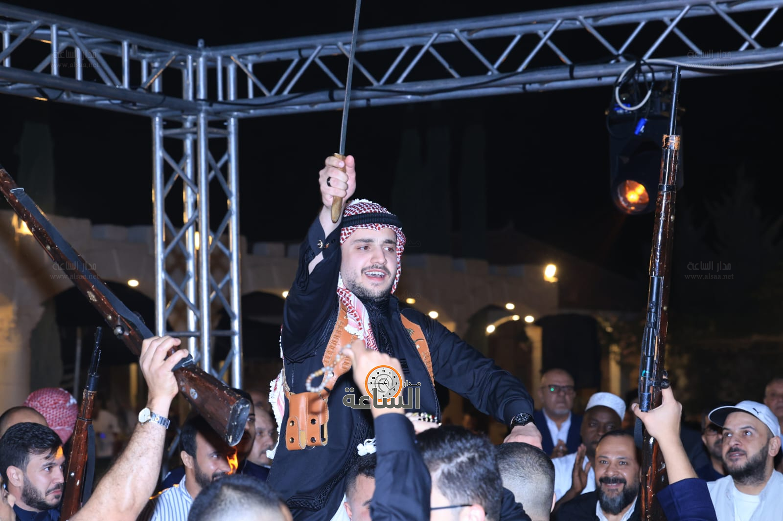 Madar Al-Saa Images 0.5337386460888097