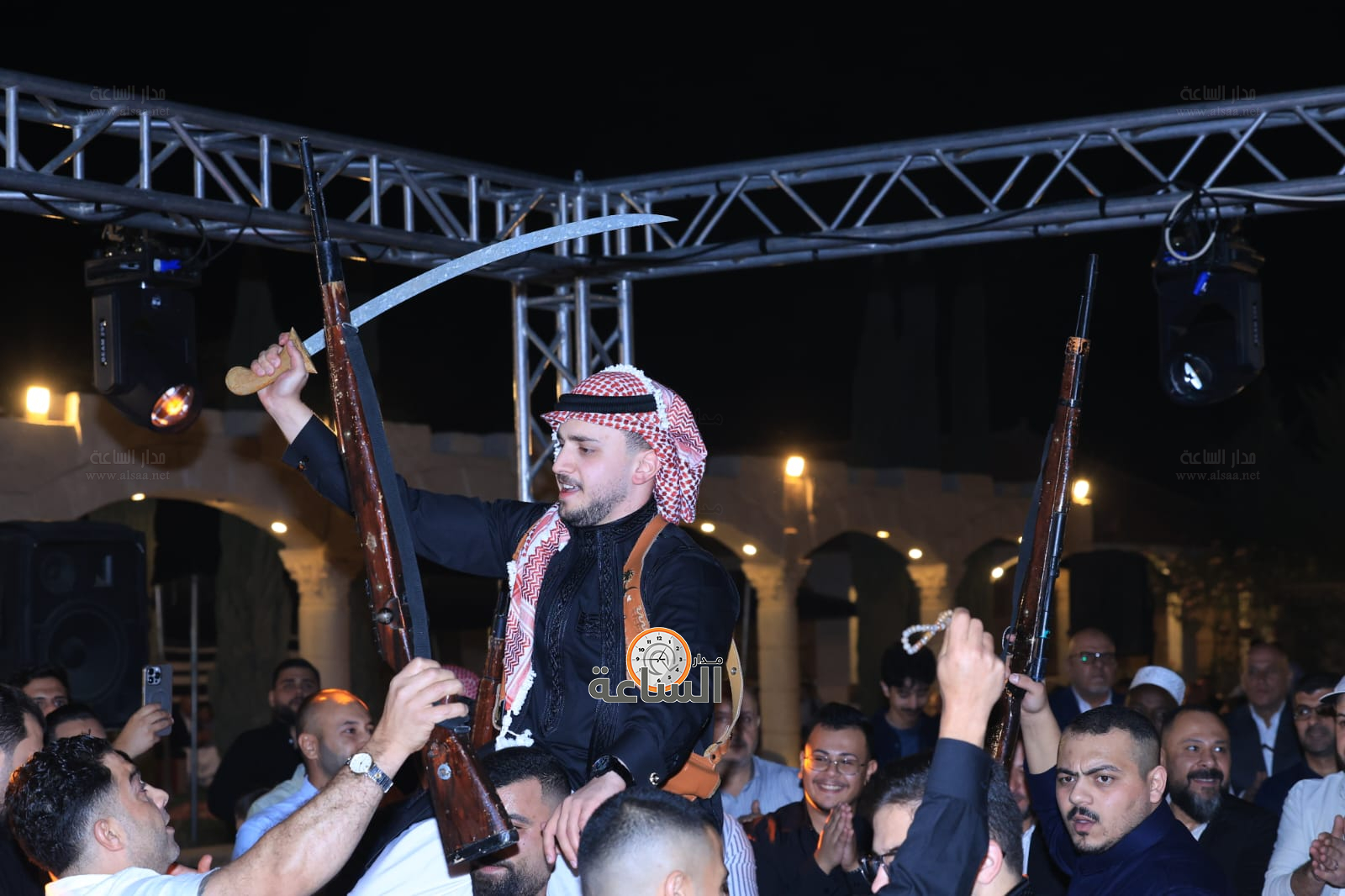 Madar Al-Saa Images 0.18300707497122592