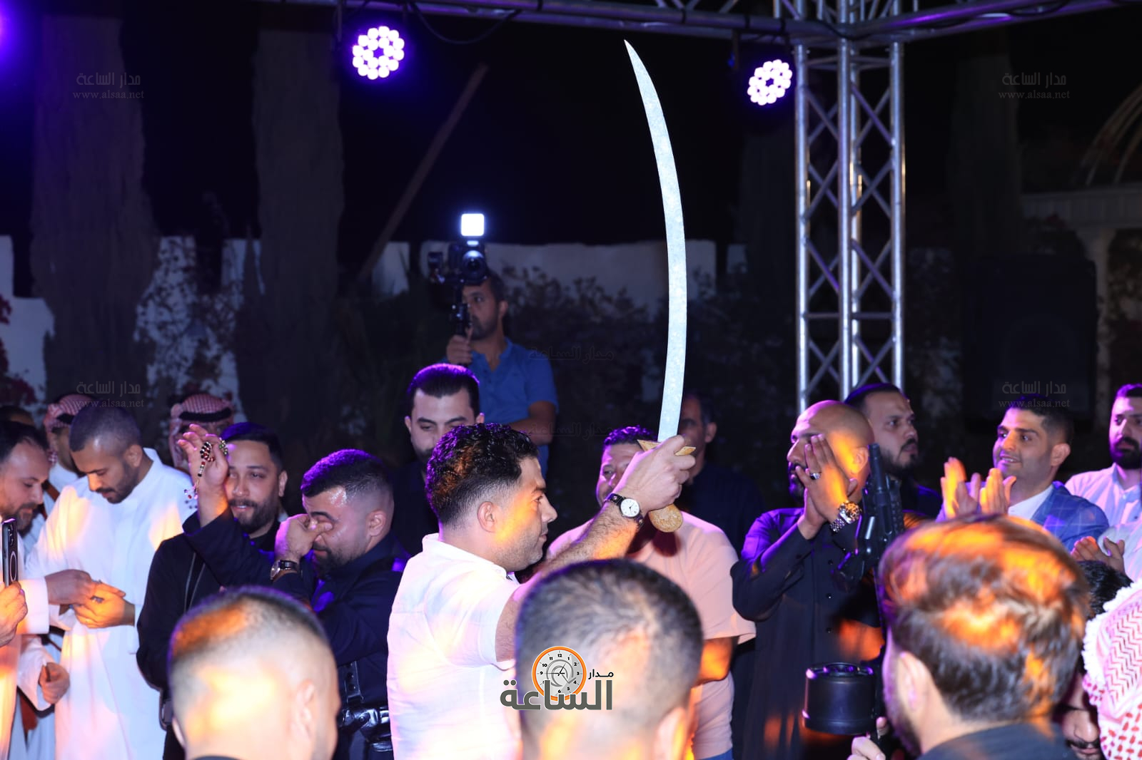 Madar Al-Saa Images 0.020313124540377925