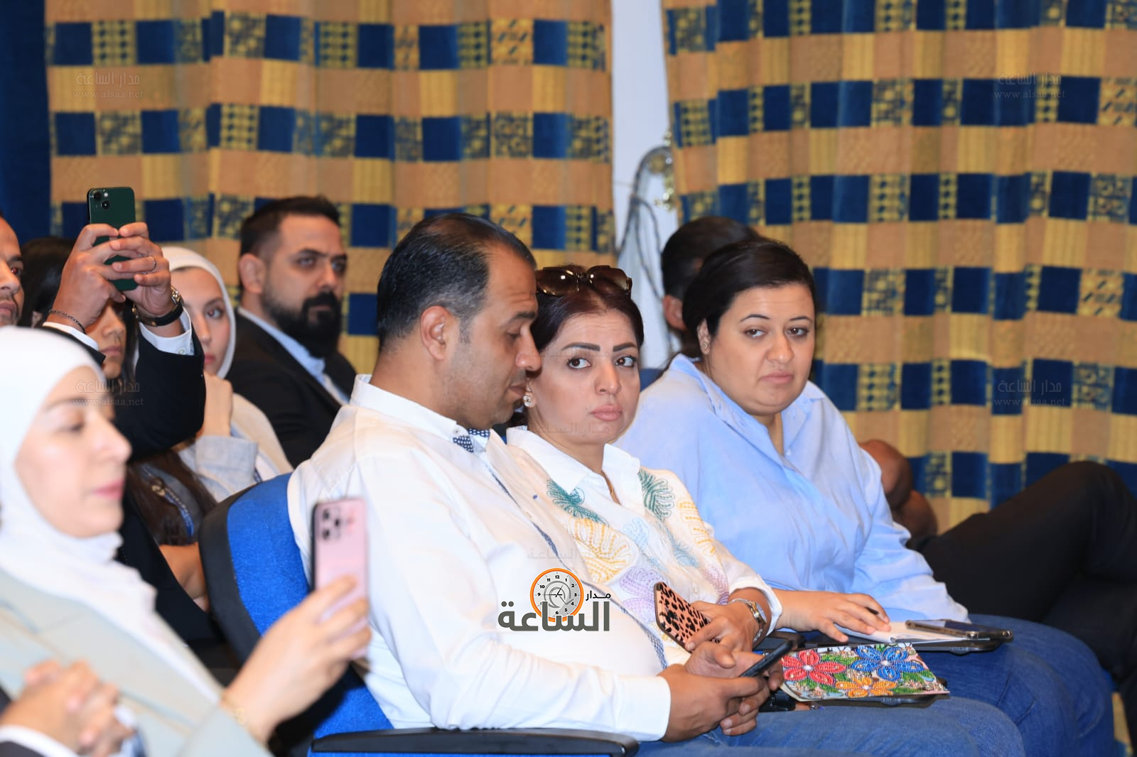 Madar Al-Saa Images 0.04629250712639299