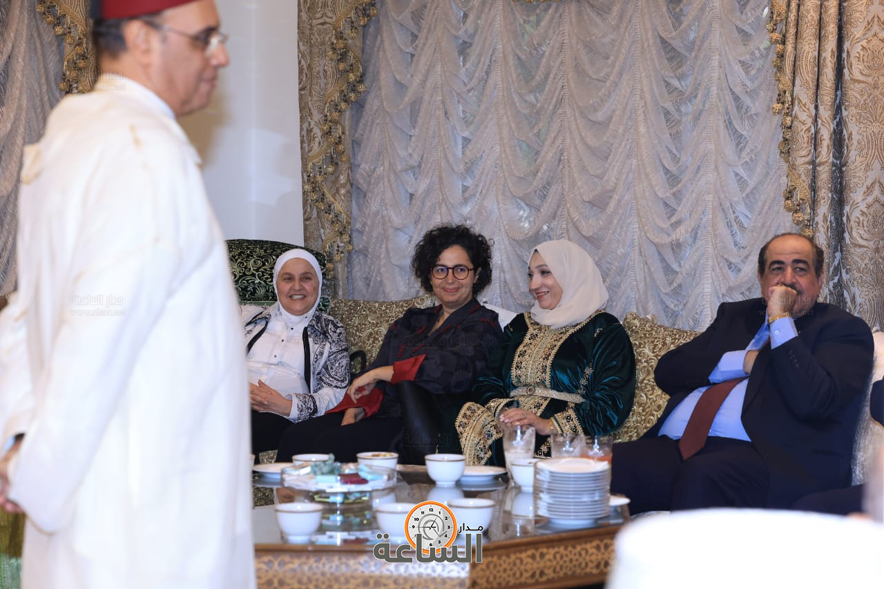 Madar Al-Saa Images 0.27014279417159215