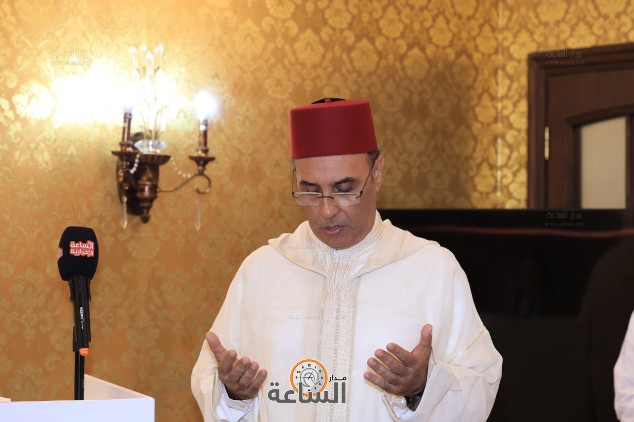 Madar Al-Saa Images 0.7546998498081611