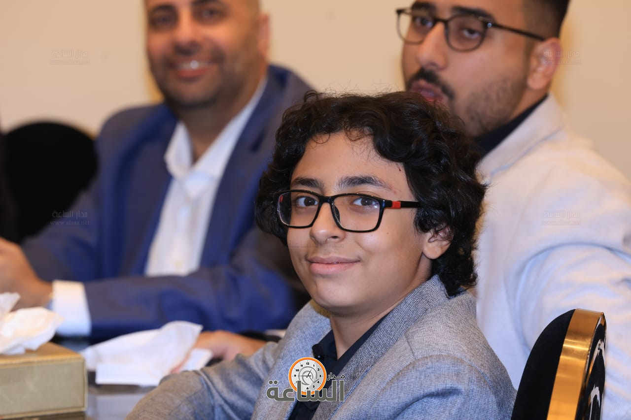 Madar Al-Saa Images 0.1595093312887066