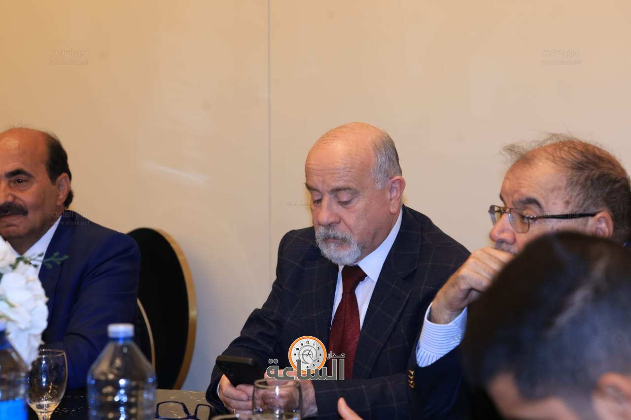 Madar Al-Saa Images 0.9163656044300067