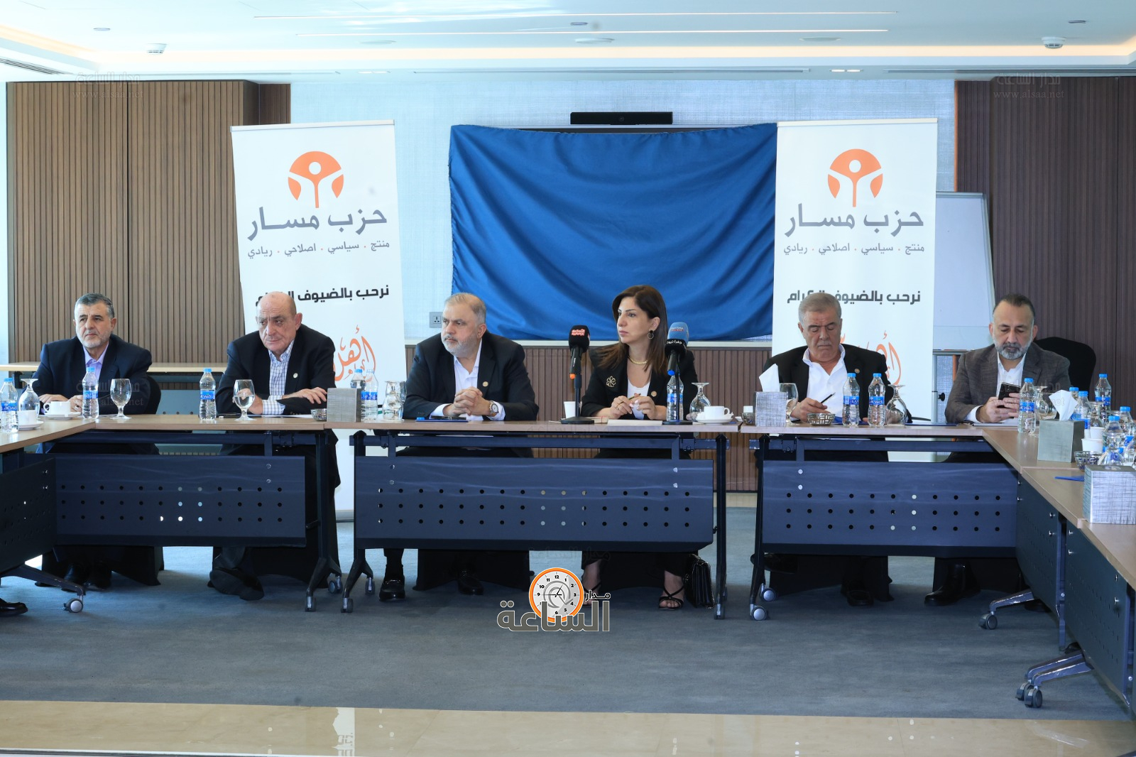 Madar Al-Saa Images 0.6884488619295224