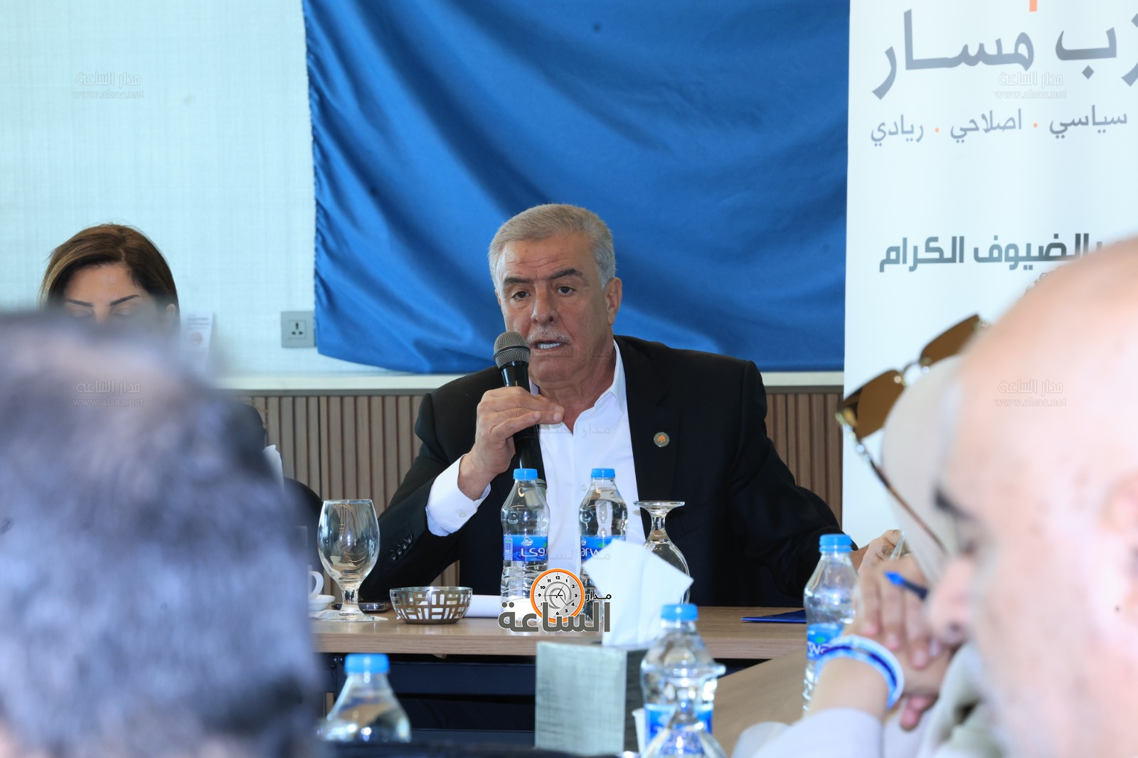 Madar Al-Saa Images 0.7188459932423387