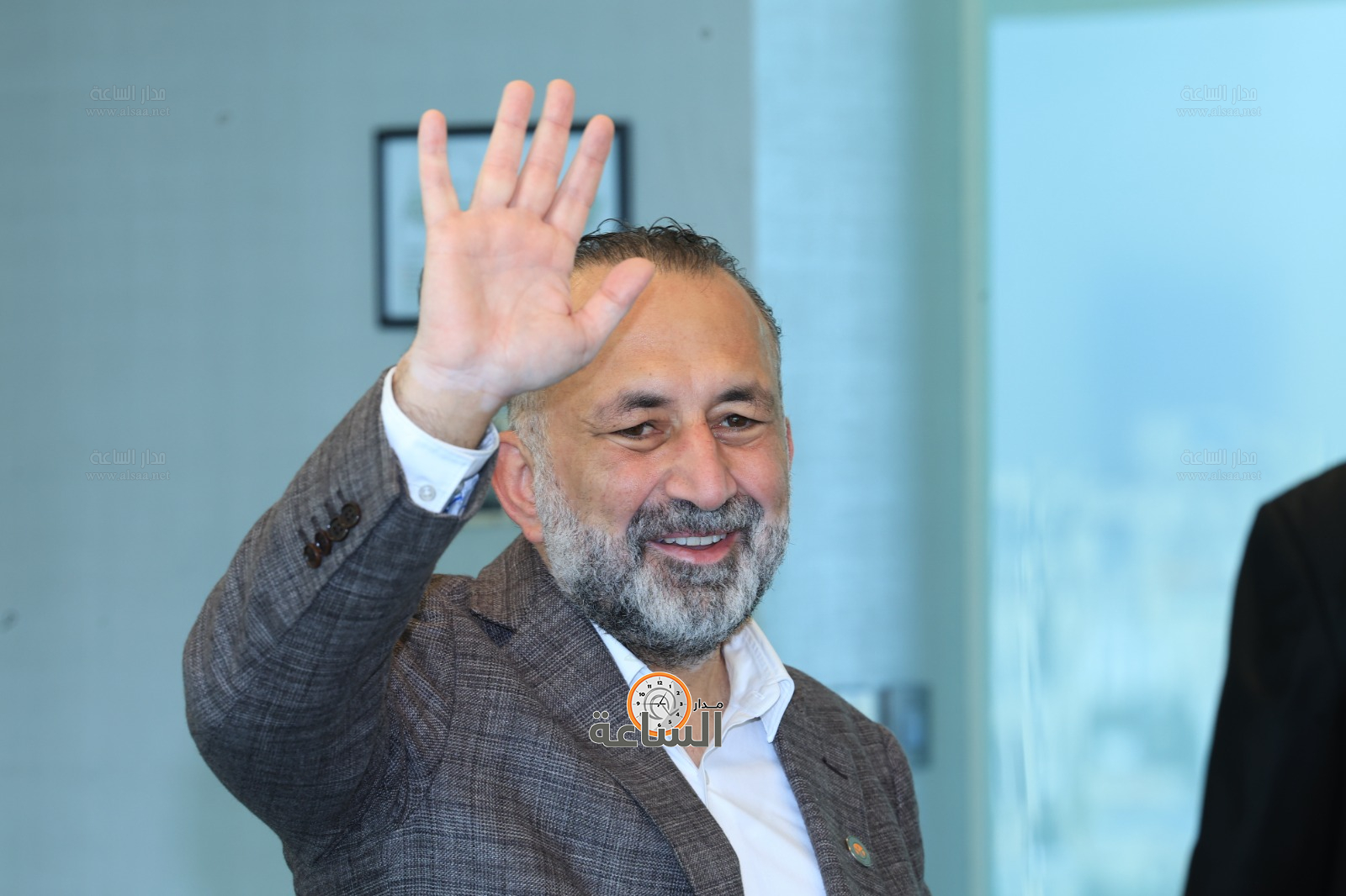 Madar Al-Saa Images 0.9103504352970663