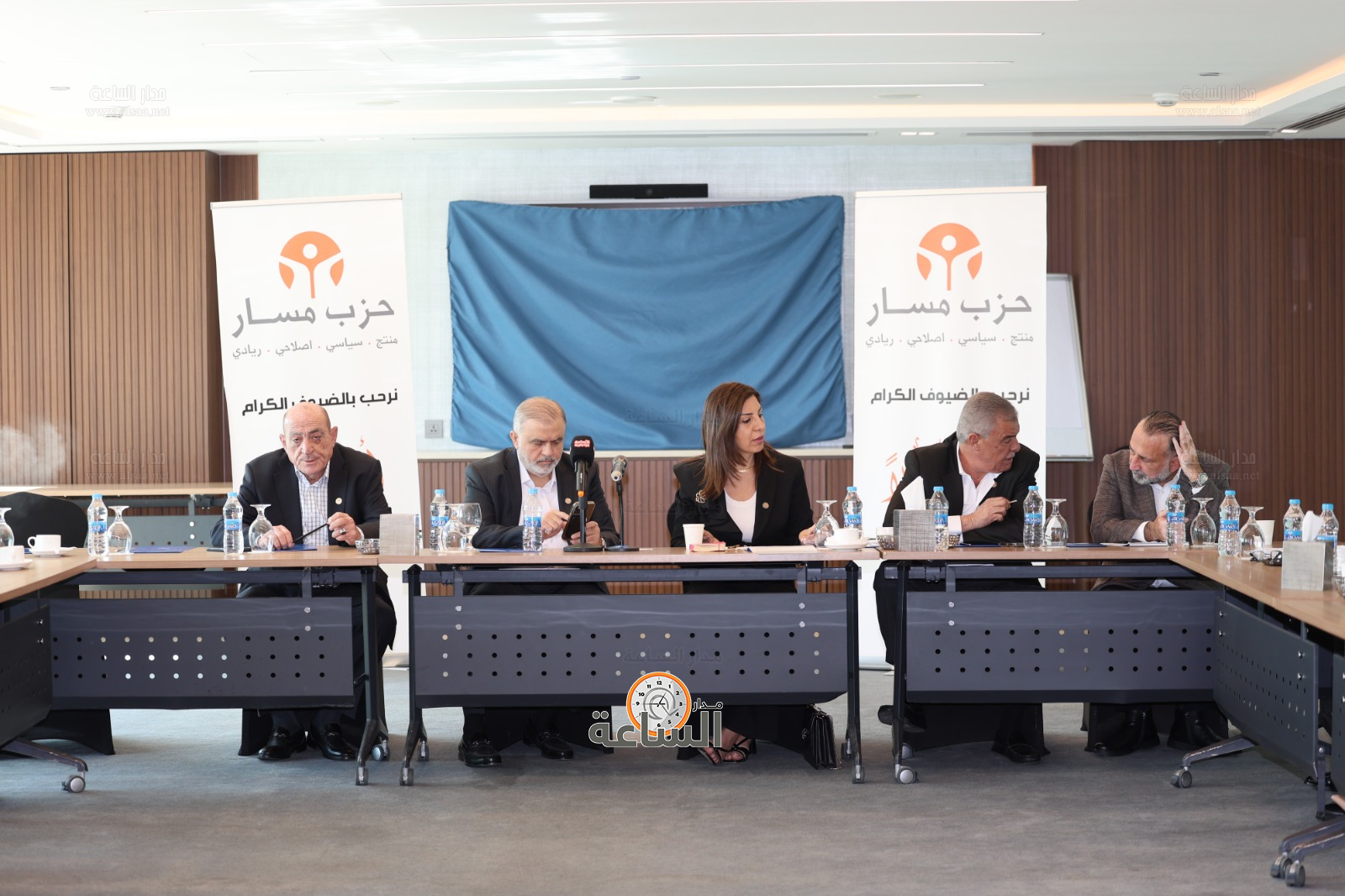 Madar Al-Saa Images 0.42320515860192764