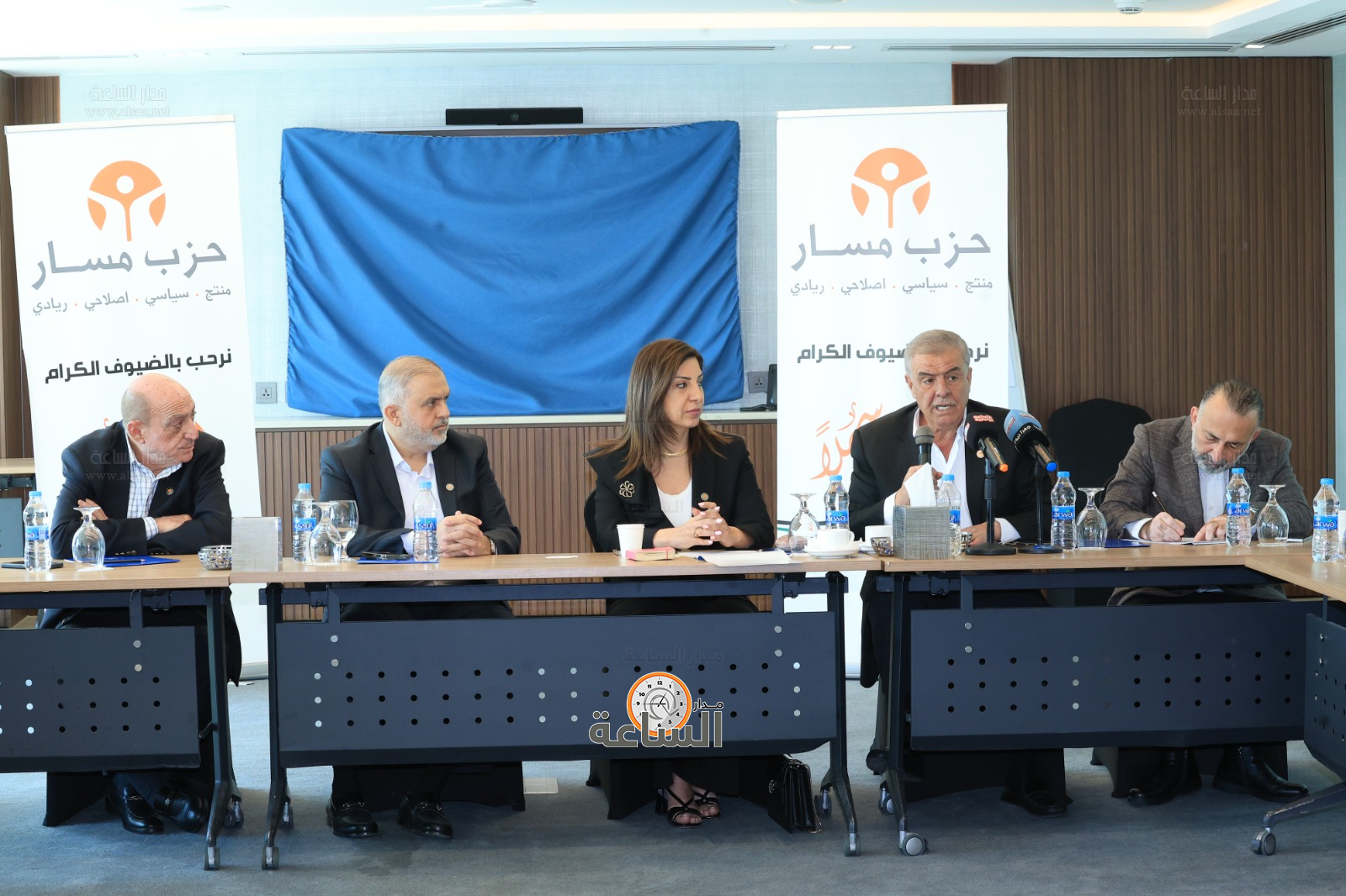 Madar Al-Saa Images 0.7434657243310551