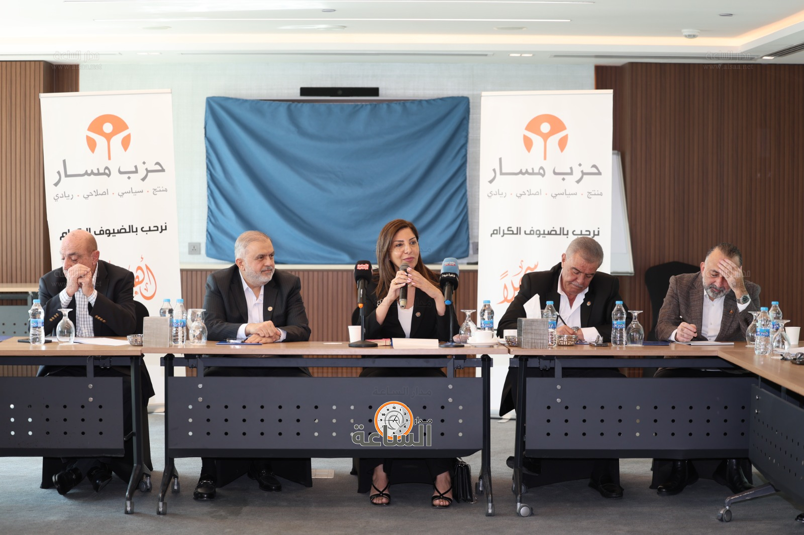 Madar Al-Saa Images 0.10573864159036084