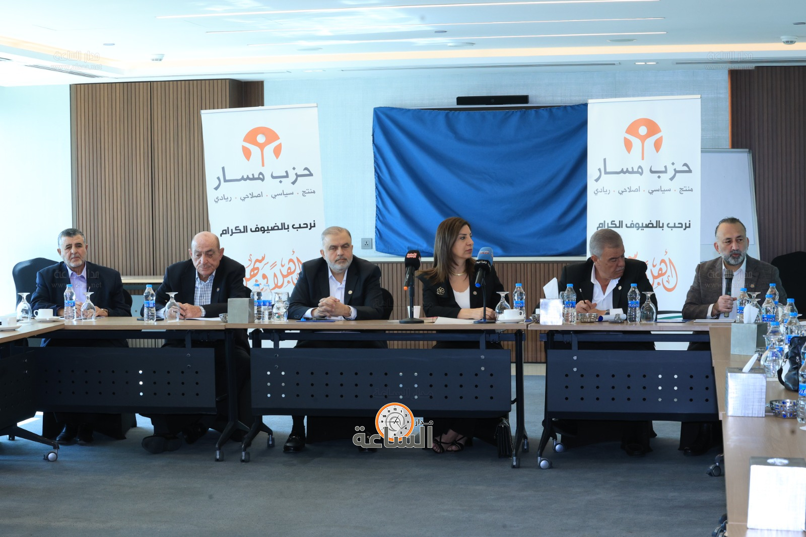 Madar Al-Saa Images 0.38017732983956687