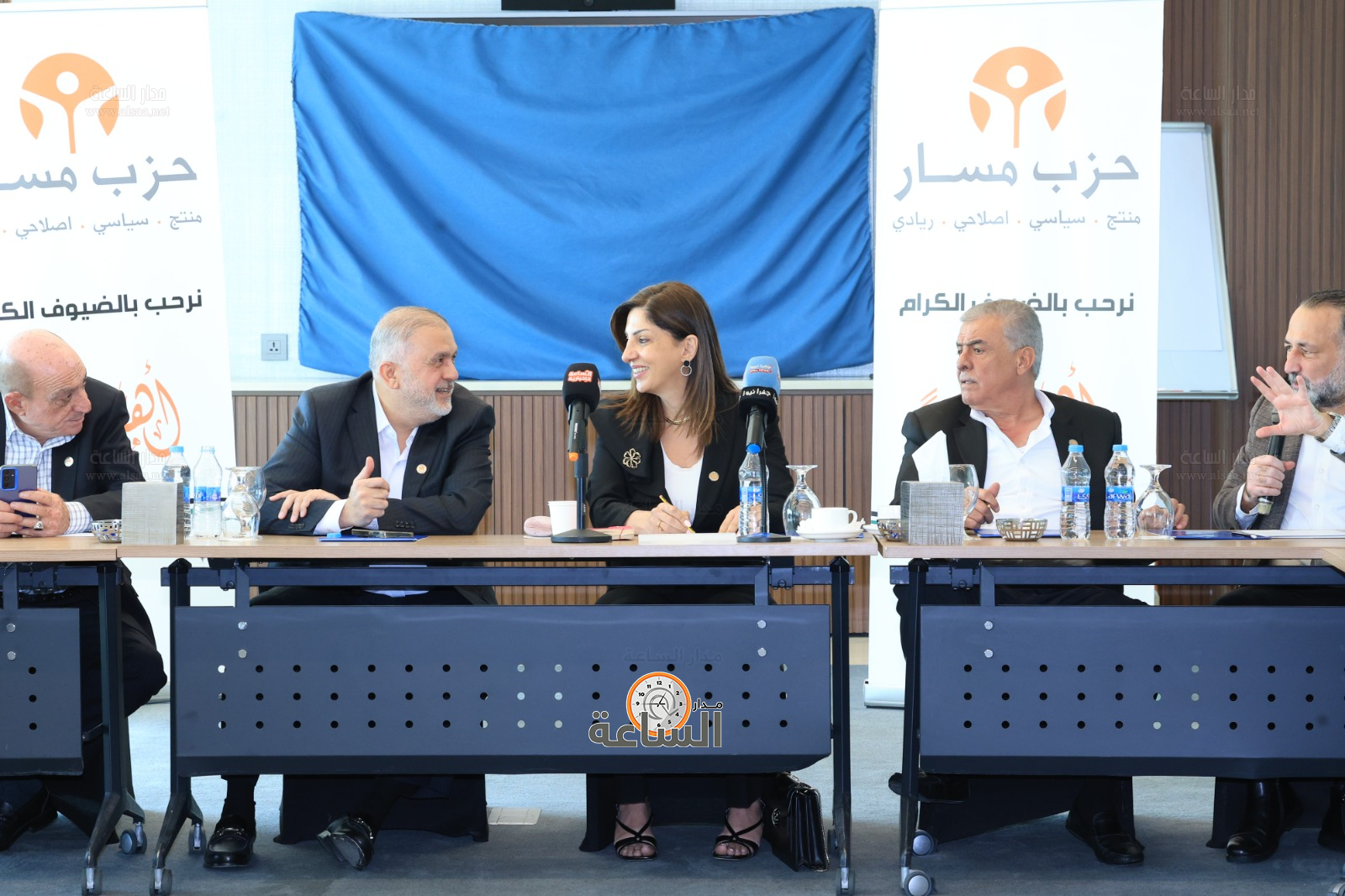 Madar Al-Saa Images 0.8194791276862504