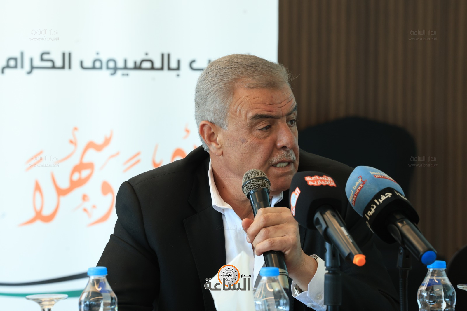 Madar Al-Saa Images 0.6667326311596874