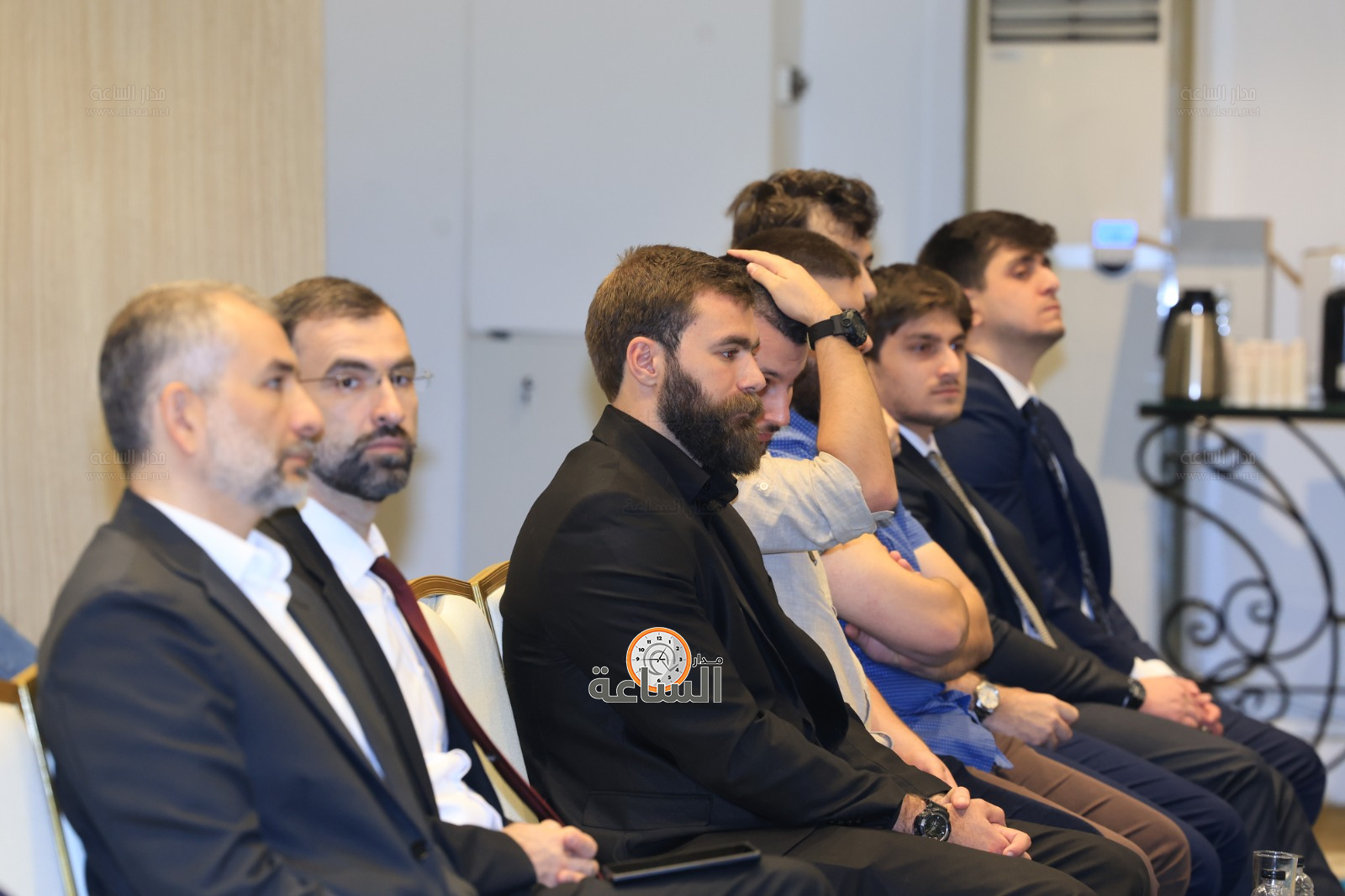 Madar Al-Saa Images 0.33864290841974376