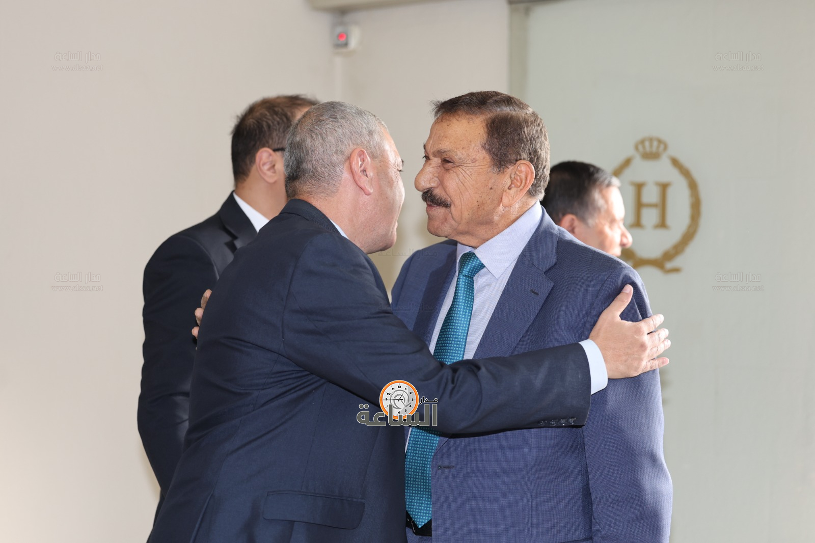 Madar Al-Saa Images 0.8997124243125838