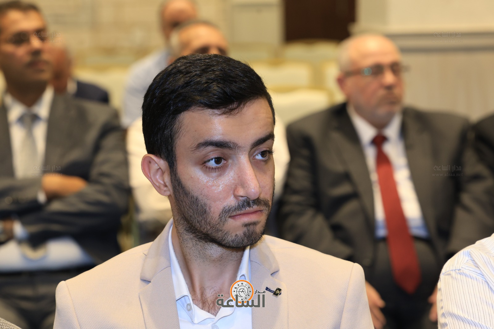 Madar Al-Saa Images 0.2137667295388389