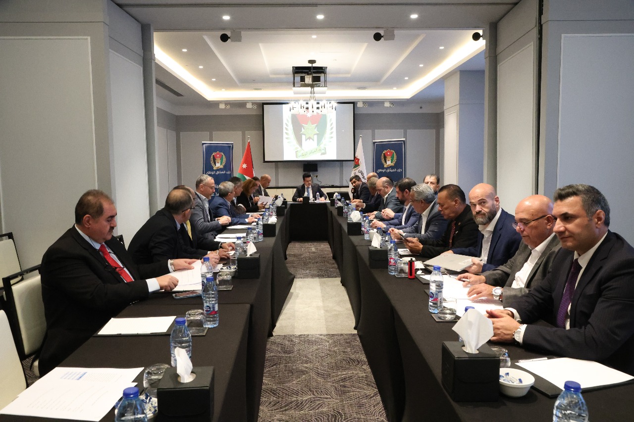 Madar Al-Saa Images 0.4598337646834234