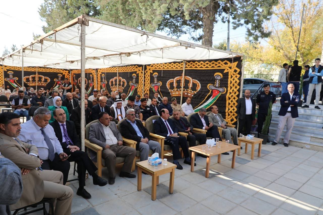 Madar Al-Saa Images 0.18580164887867534