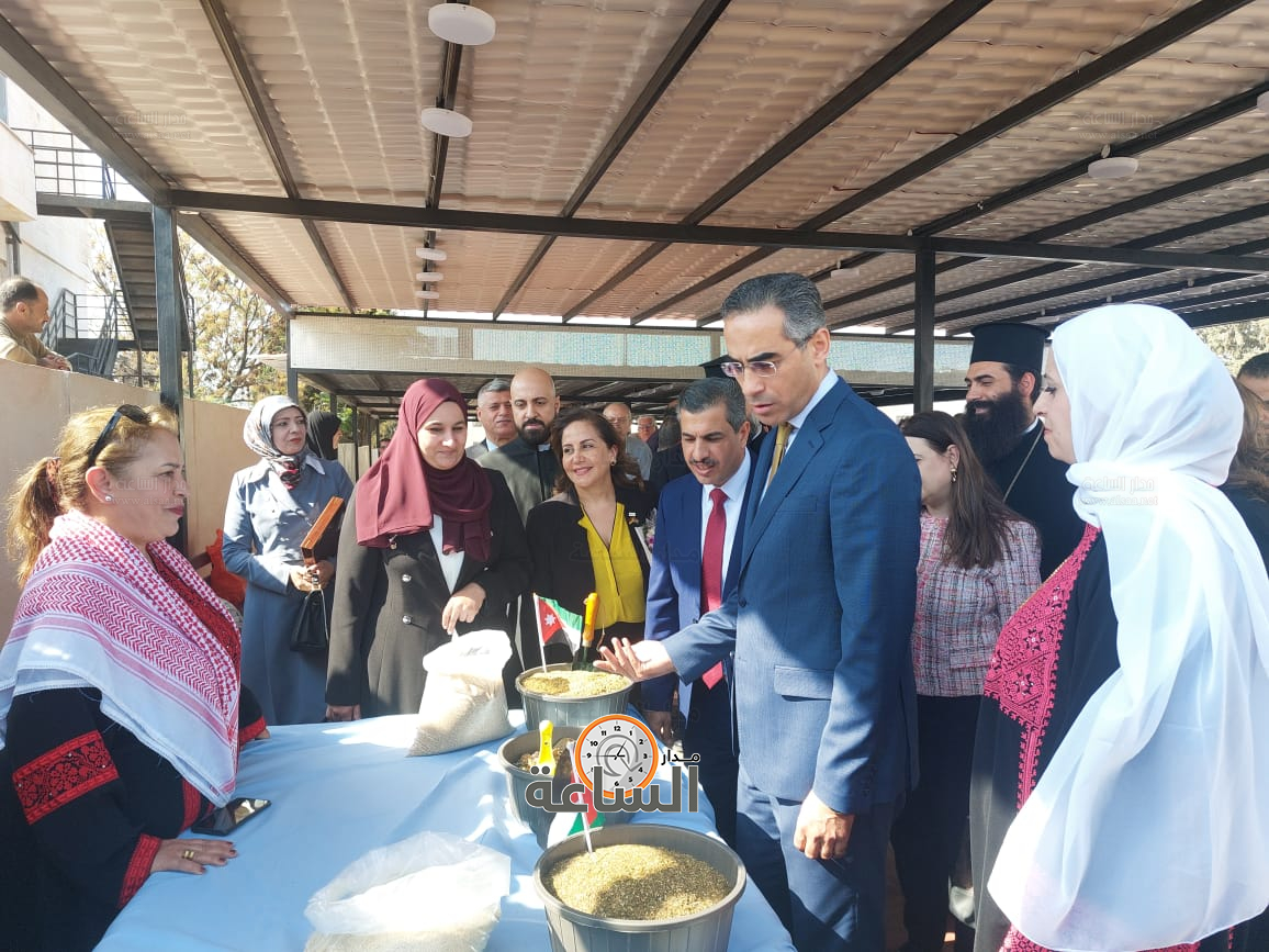 Madar Al-Saa Images 0.8076418119983769