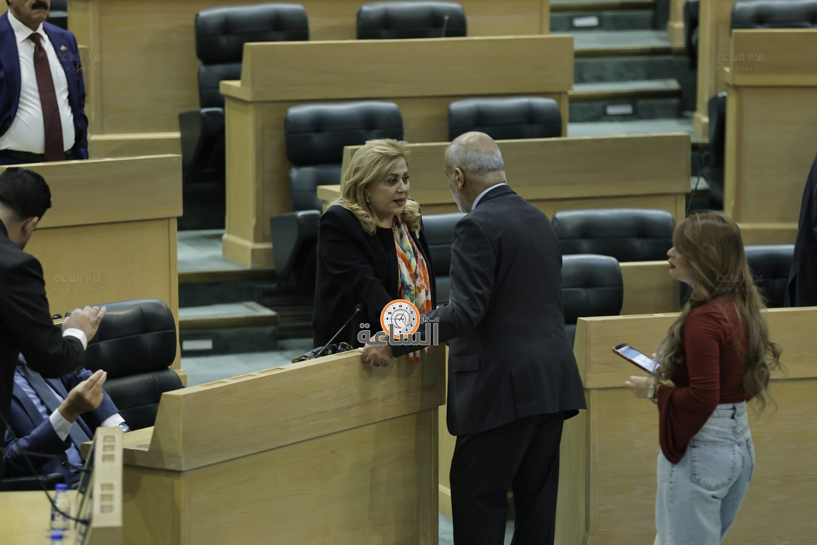 Madar Al-Saa Images 0.5125598148956806