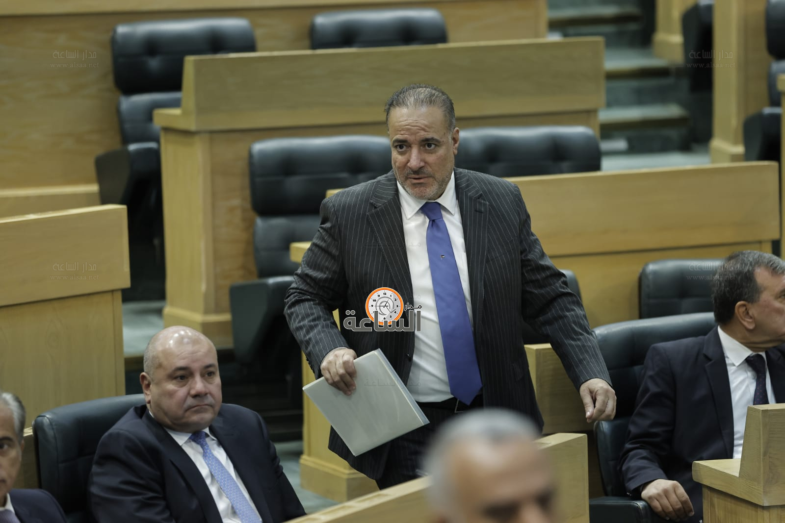 Madar Al-Saa Images 0.3508162809952482