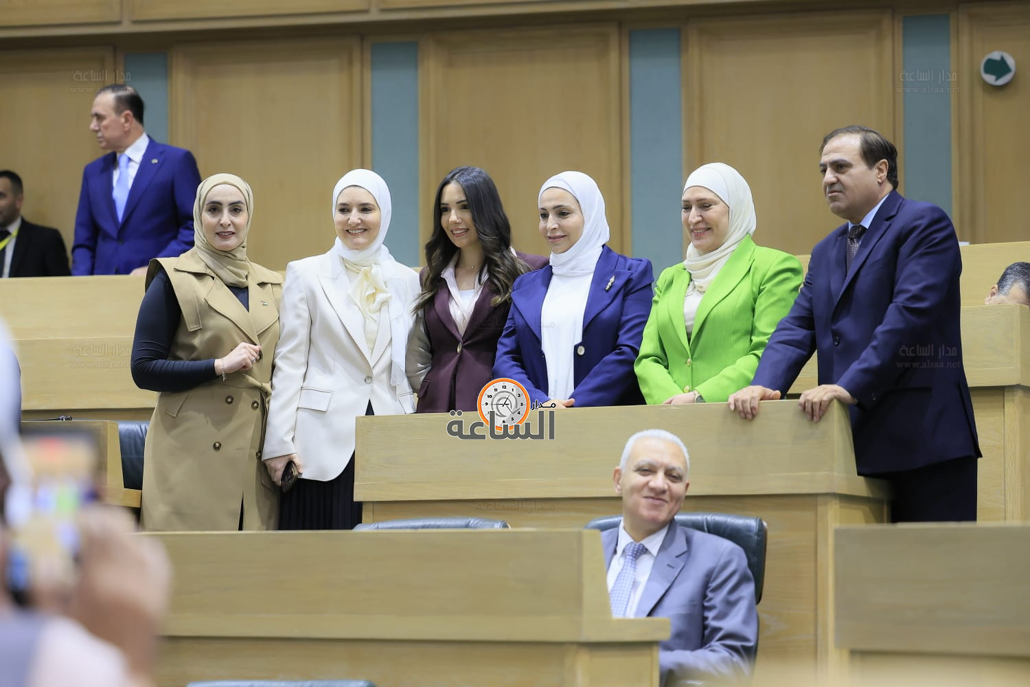 Madar Al-Saa Images 0.46878165293644913