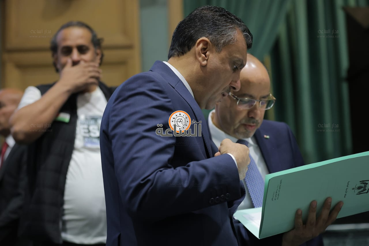 Madar Al-Saa Images 0.4529789543372469