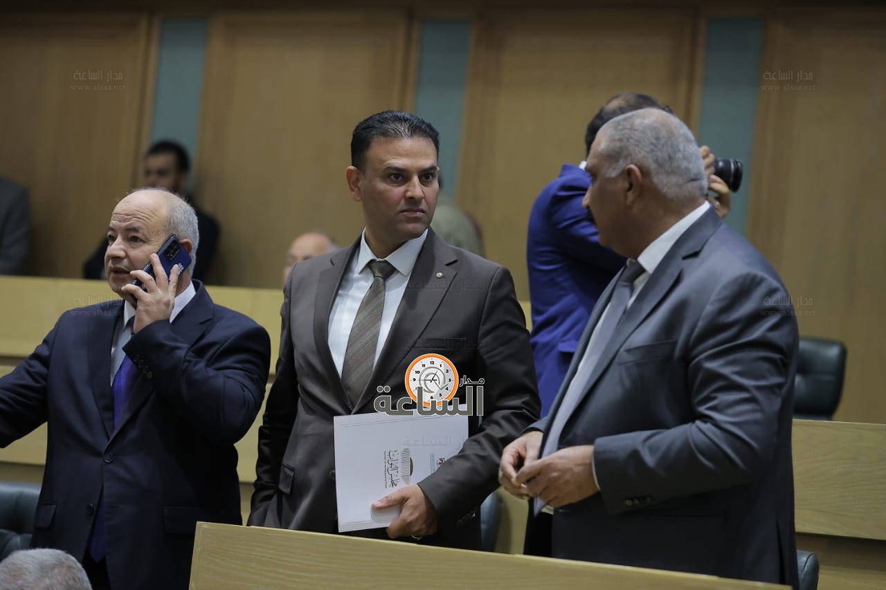 Madar Al-Saa Images 0.1490956435329468