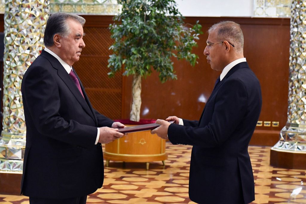 Madar Al-Saa Images 0.27397627546807346