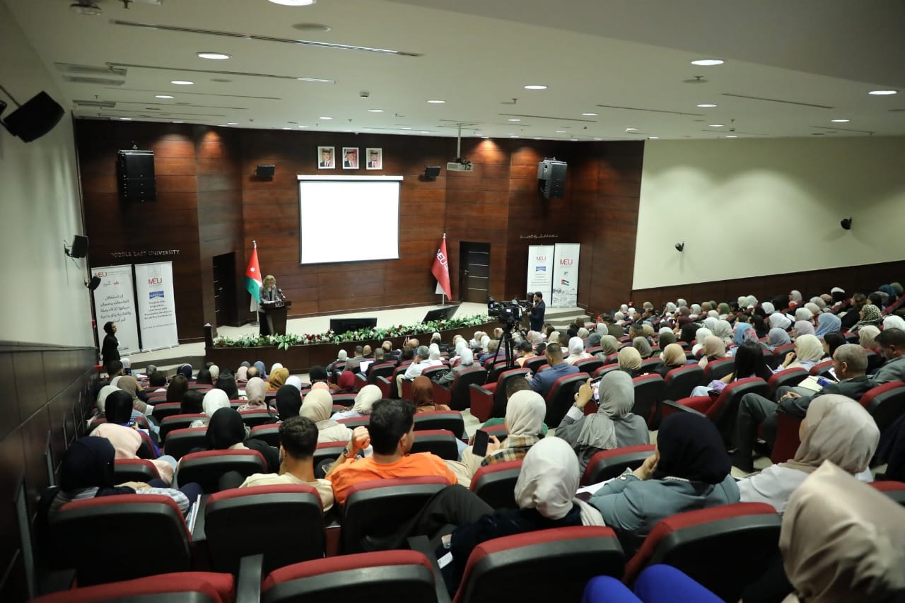 Madar Al-Saa Images 0.22646350380482605