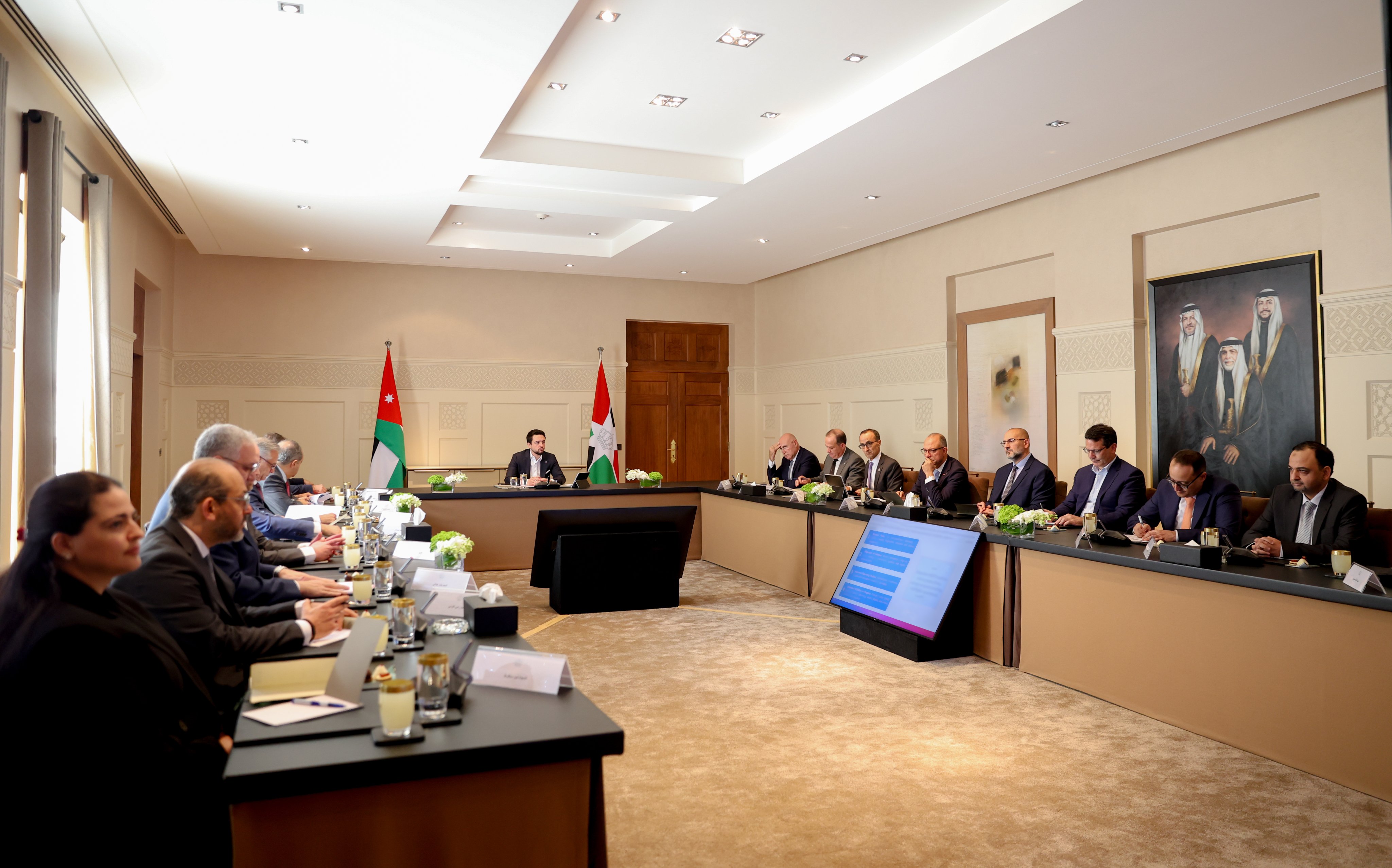 Madar Al-Saa Images 0.39905868843593795