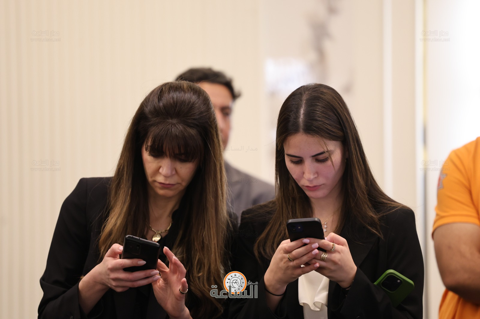 Madar Al-Saa Images 0.6695421186250166