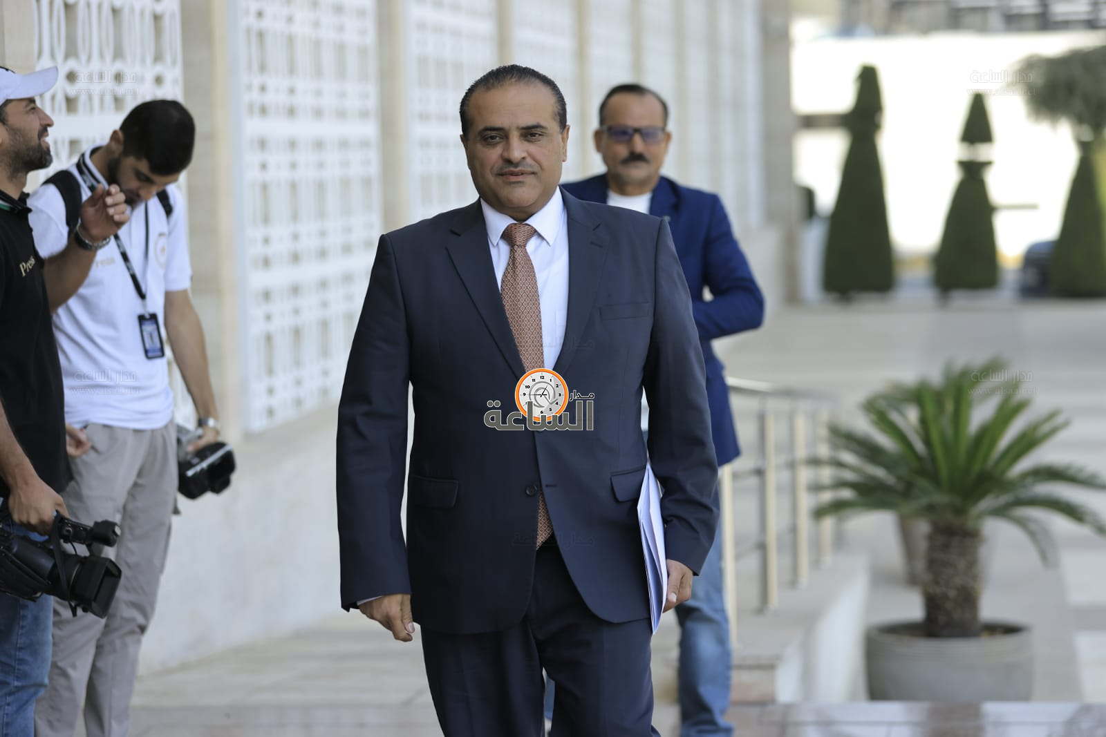 Madar Al-Saa Images 0.44759977901906167