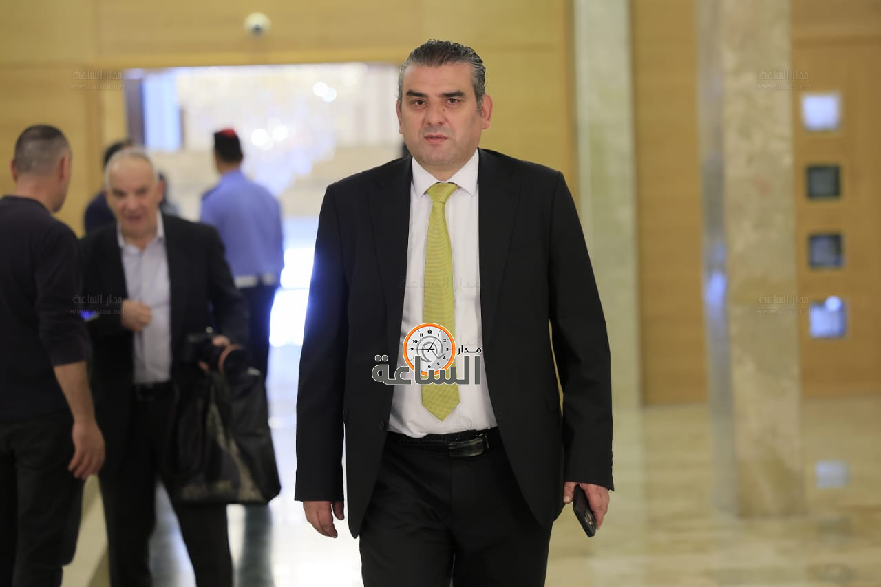 Madar Al-Saa Images 0.5390386874641679