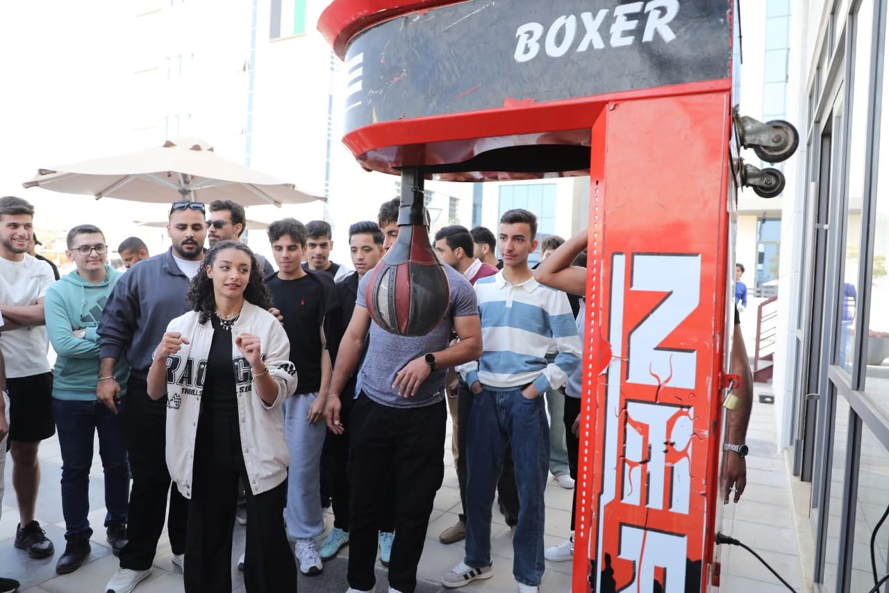 Madar Al-Saa Images 0.06230423717672795