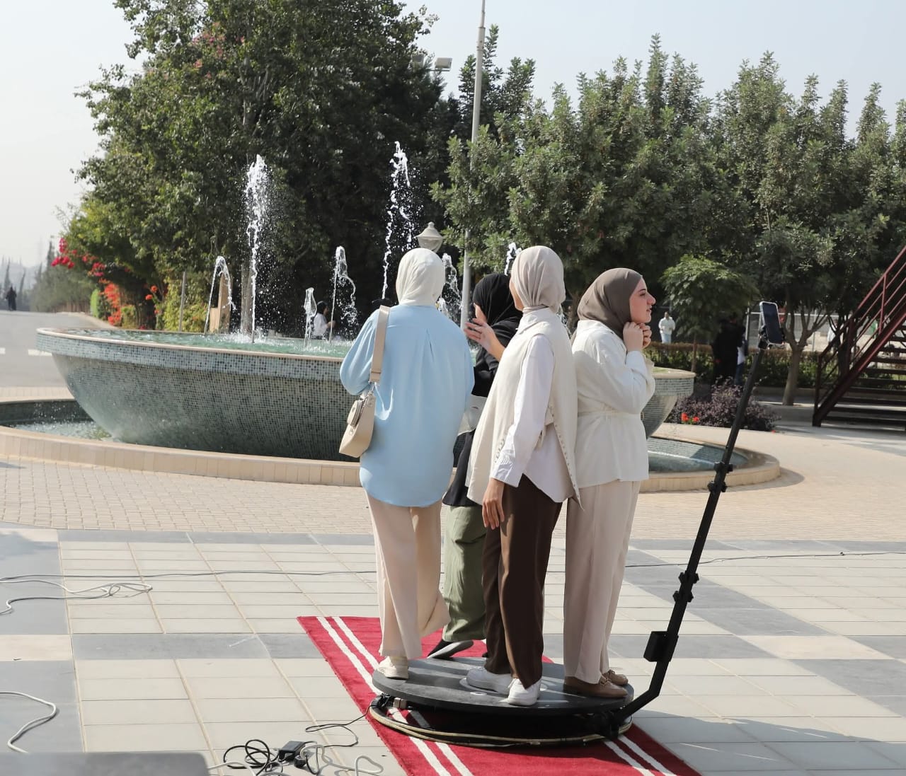 Madar Al-Saa Images 0.7777473084135943