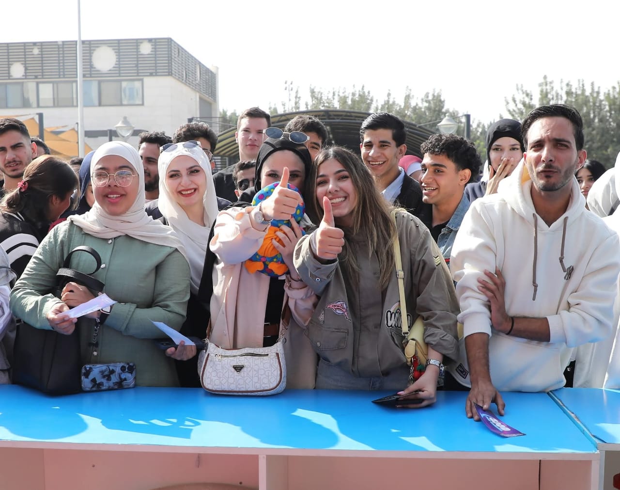 Madar Al-Saa Images 0.335711737525361