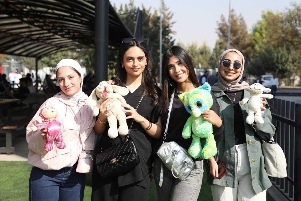 Madar Al-Saa Images 0.6856020974966117