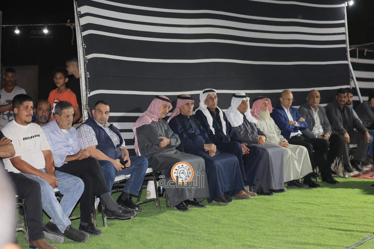 Madar Al-Saa Images 0.572321445558394