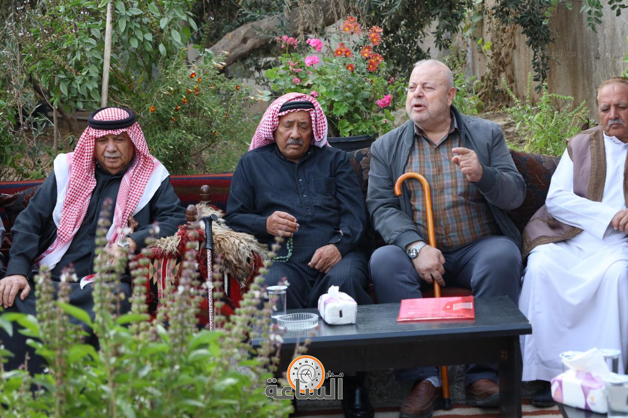 Madar Al-Saa Images 0.14397375380133592