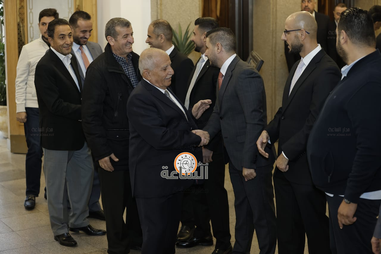 Madar Al-Saa Images 0.3782279645415286