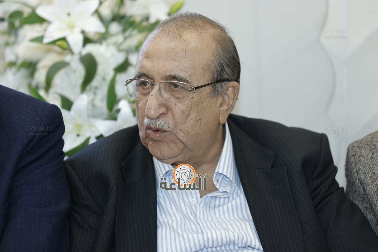 Madar Al-Saa Images 0.025139701618863253