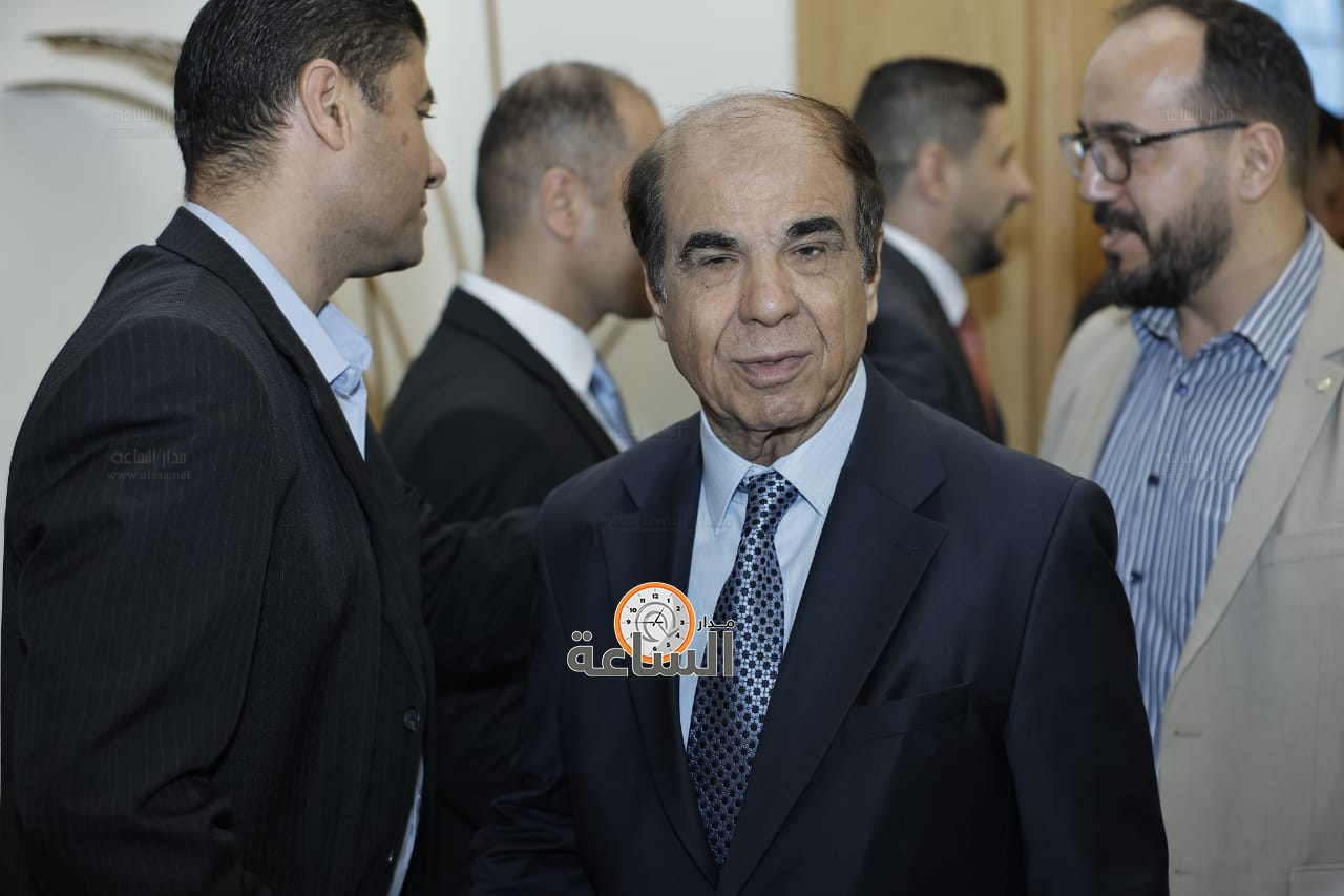 Madar Al-Saa Images 0.39225328447264396