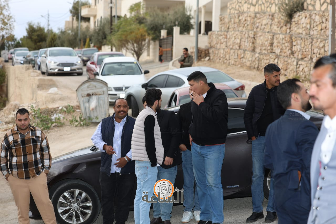 Madar Al-Saa Images 0.8469525880954321